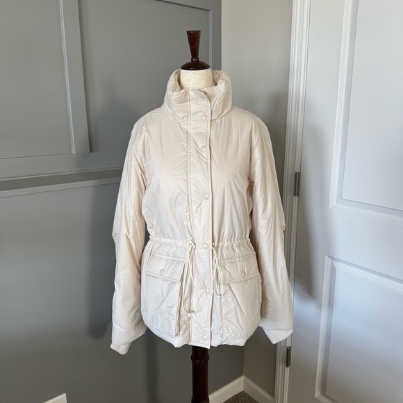 NWT! J. Crew Lightweight cinched-waist Signature Puffer Jacket - Color: Bone - Picture 2 of 11